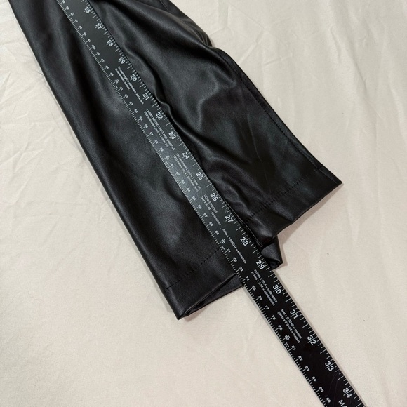Kut From the Kloth Women’s Faux Leather Ellery Front Slit Flare Pants Size 4 - Picture 8 of 13